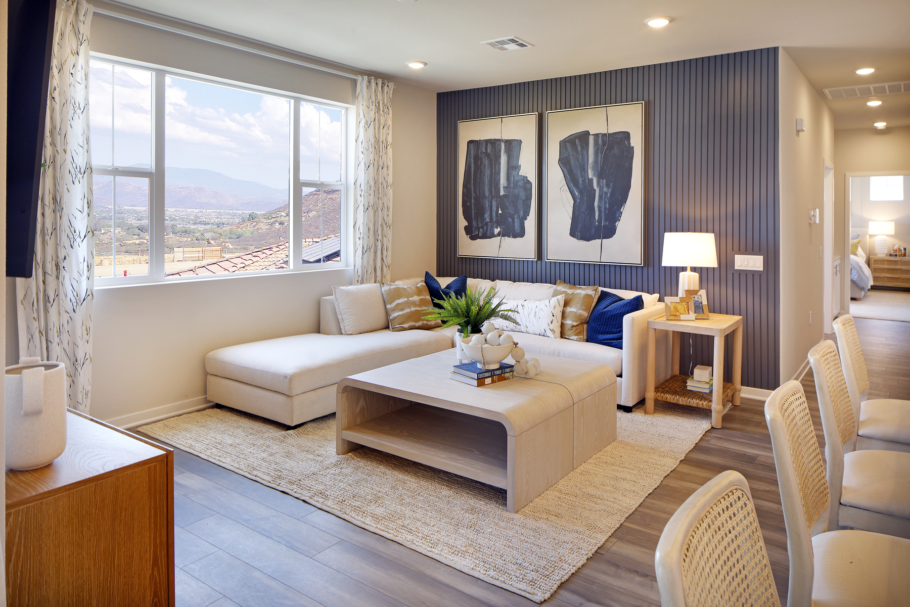 2201 36125 Domingo Avenue