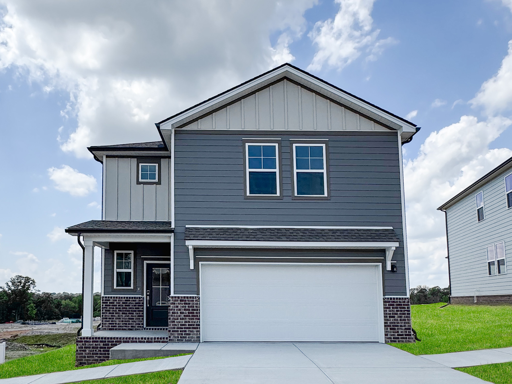 0176 199 East Millbrook Drive