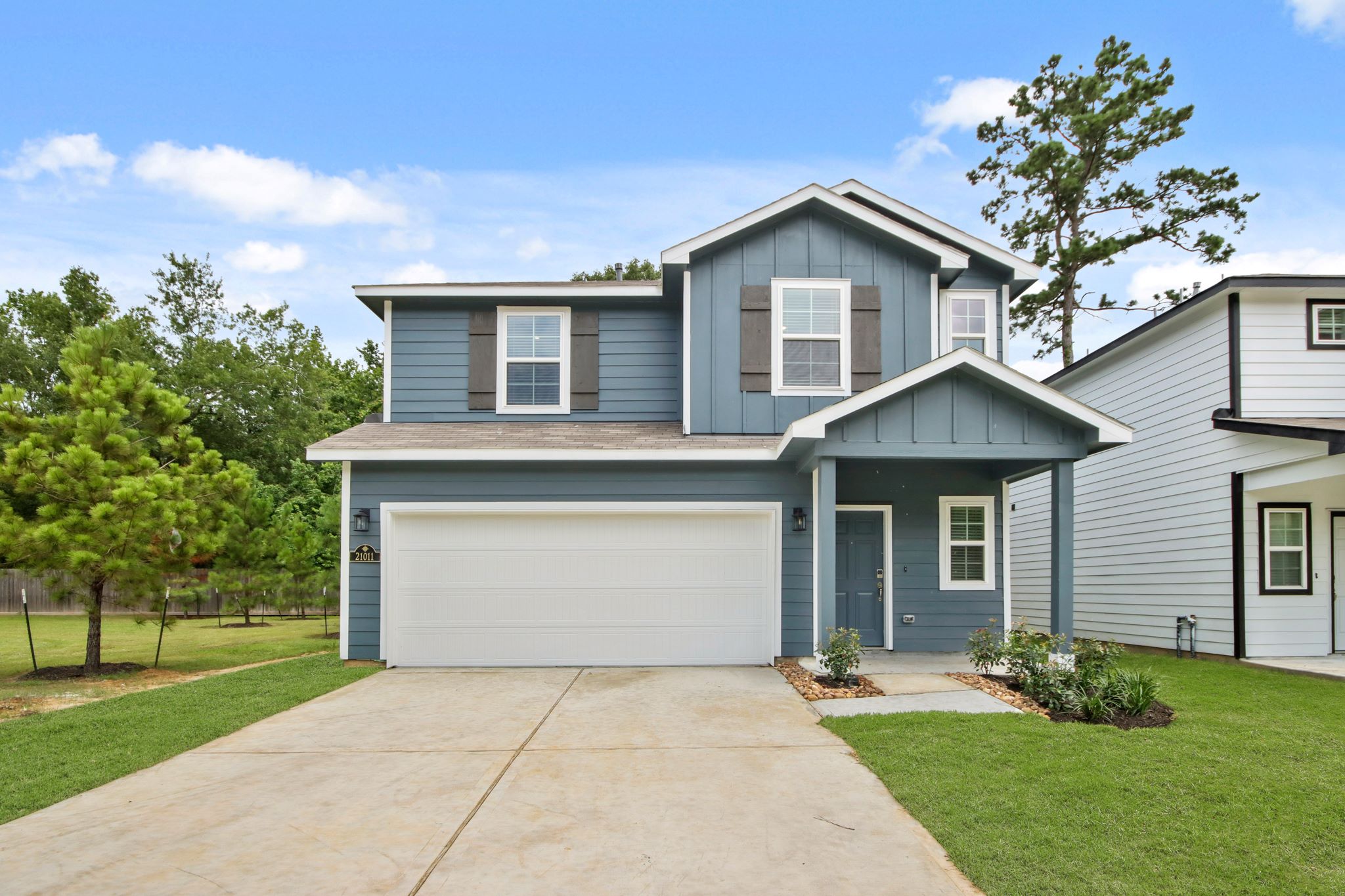 010633 21011 Voyage Lane