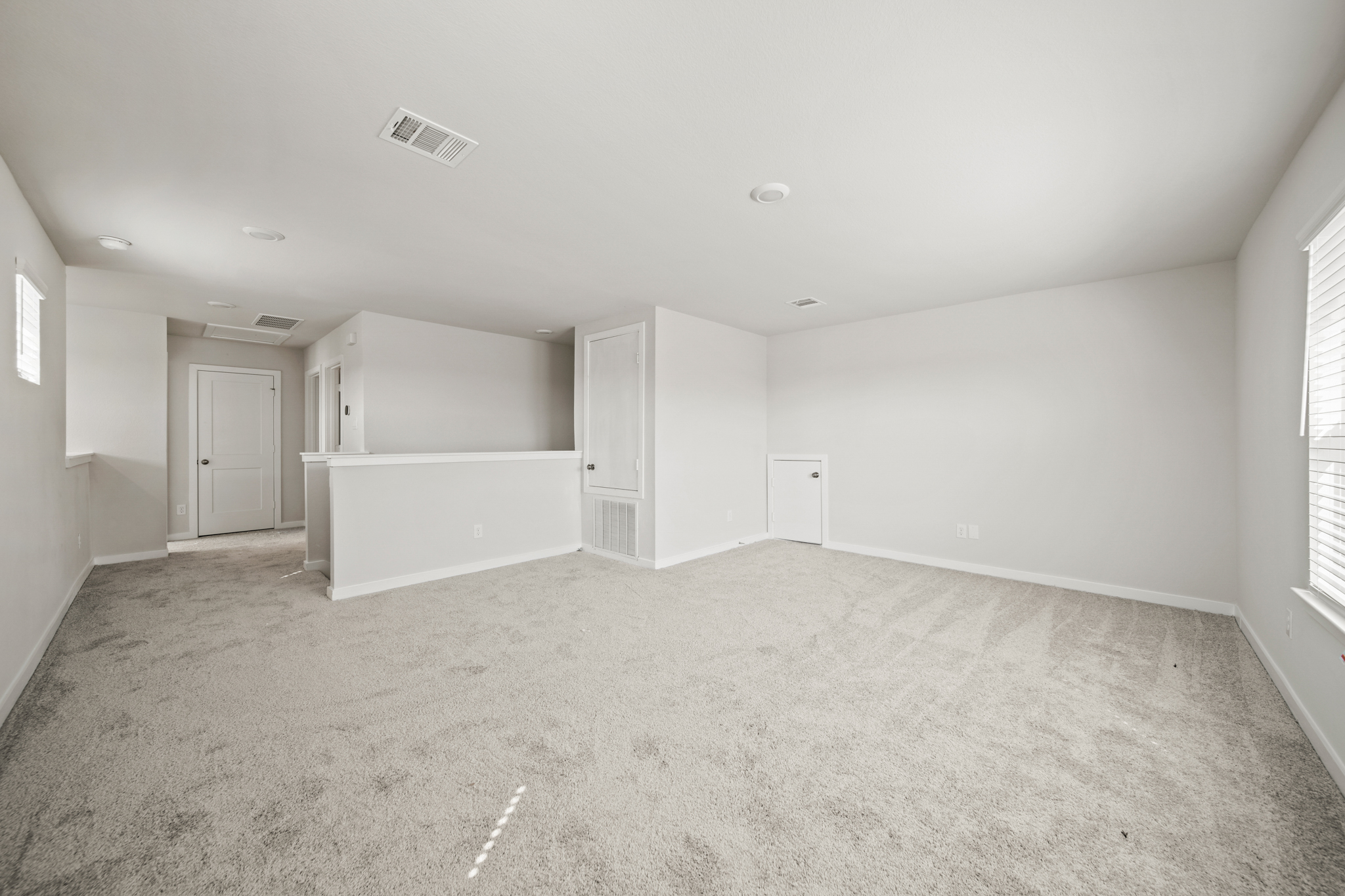 A large empty room.