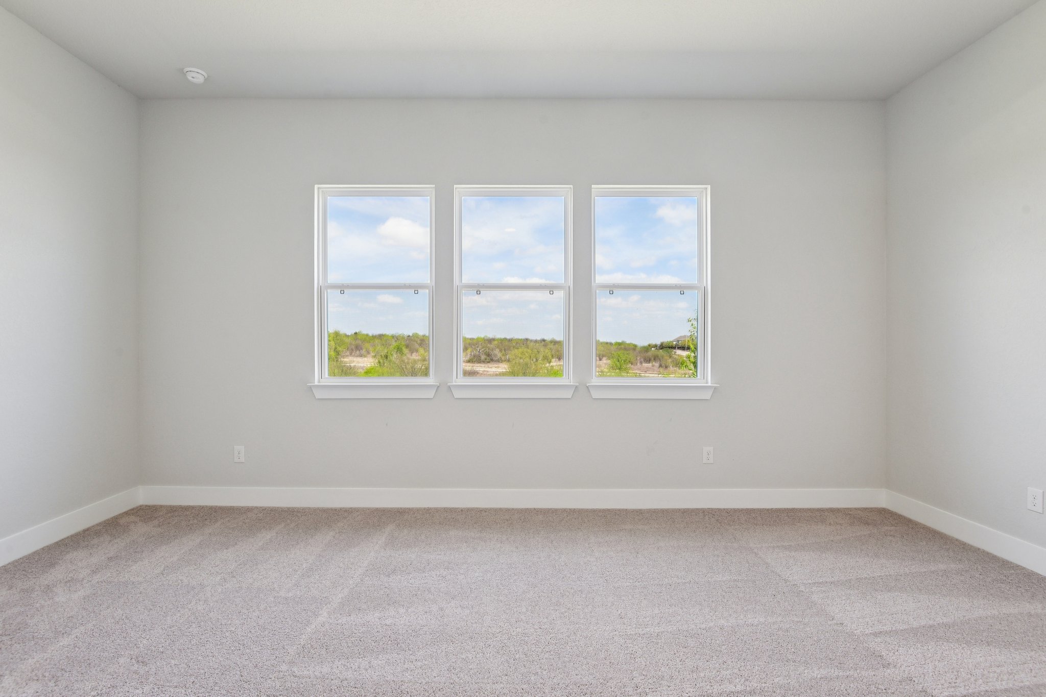 A room with windows.
